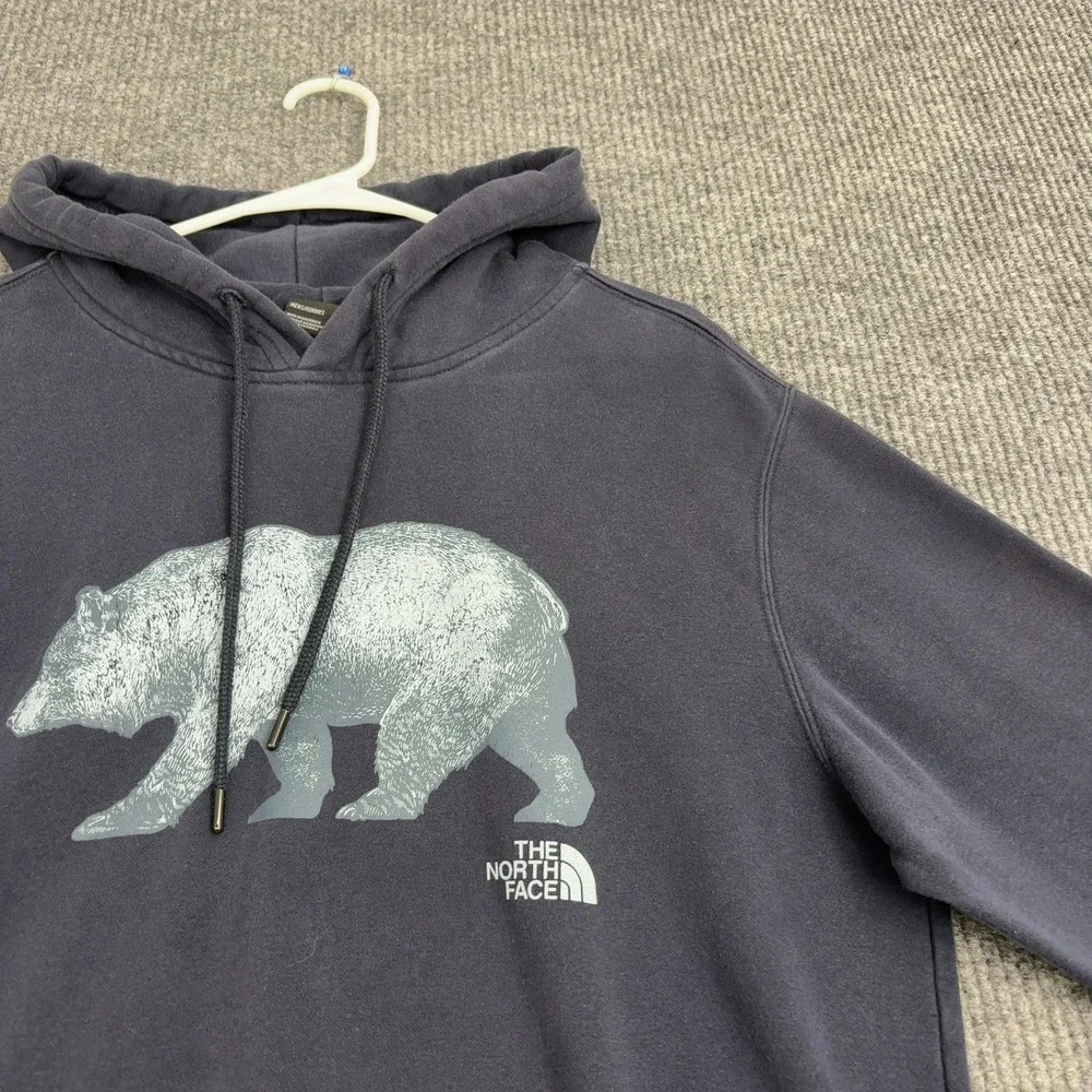 The North Face Hoodie Mens M Navy Blue Cotton Blend Bear Graphic‎ Gorpcore Style